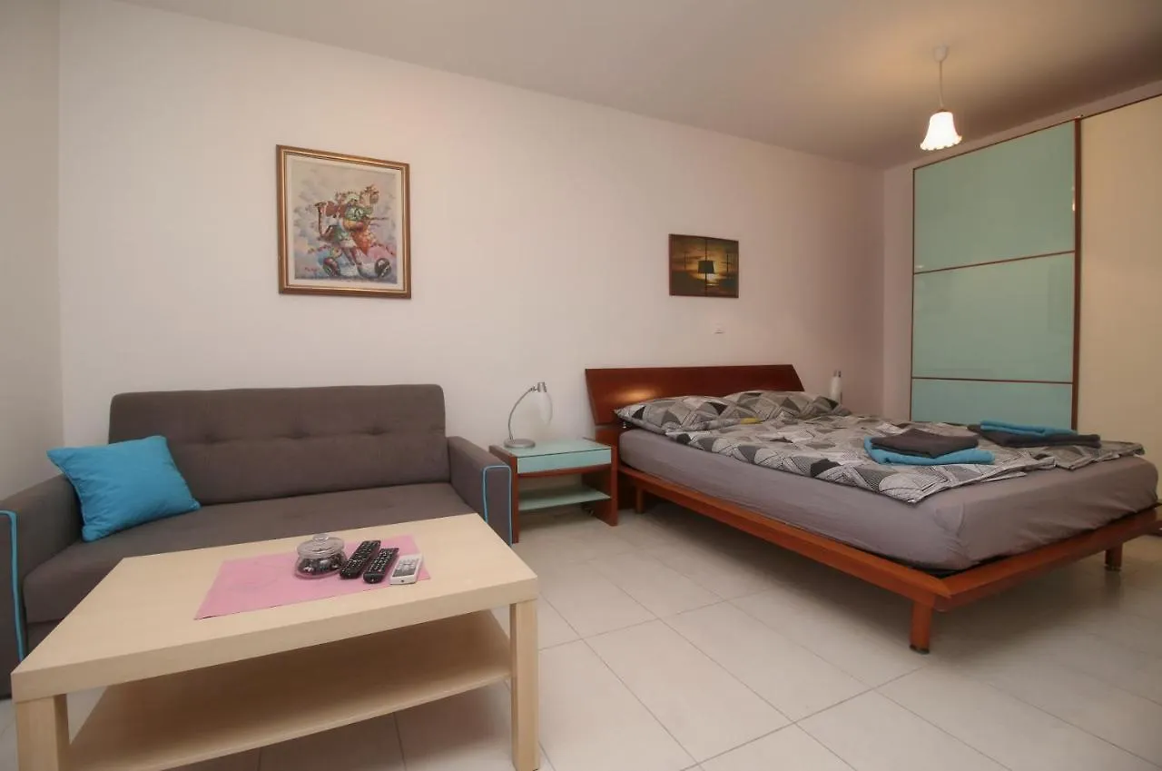 Apartment Svid Croatia
